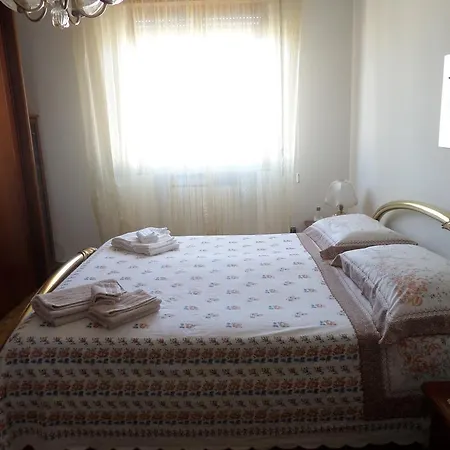 Oltremare Holidays Apartament *